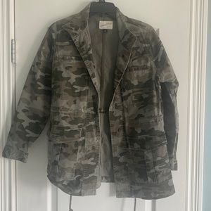 Camouflage Buttoned jacket